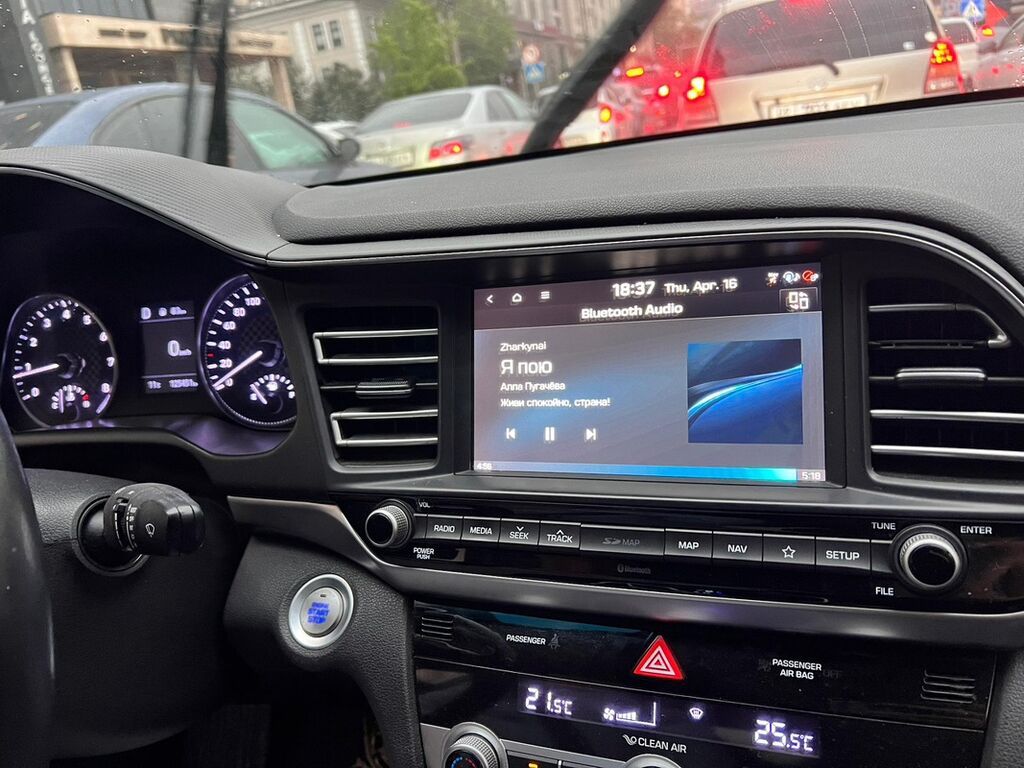 Hyundai Avante: 2019 г., 1.6 л, Автомат, Бензин, Седан: фото 8