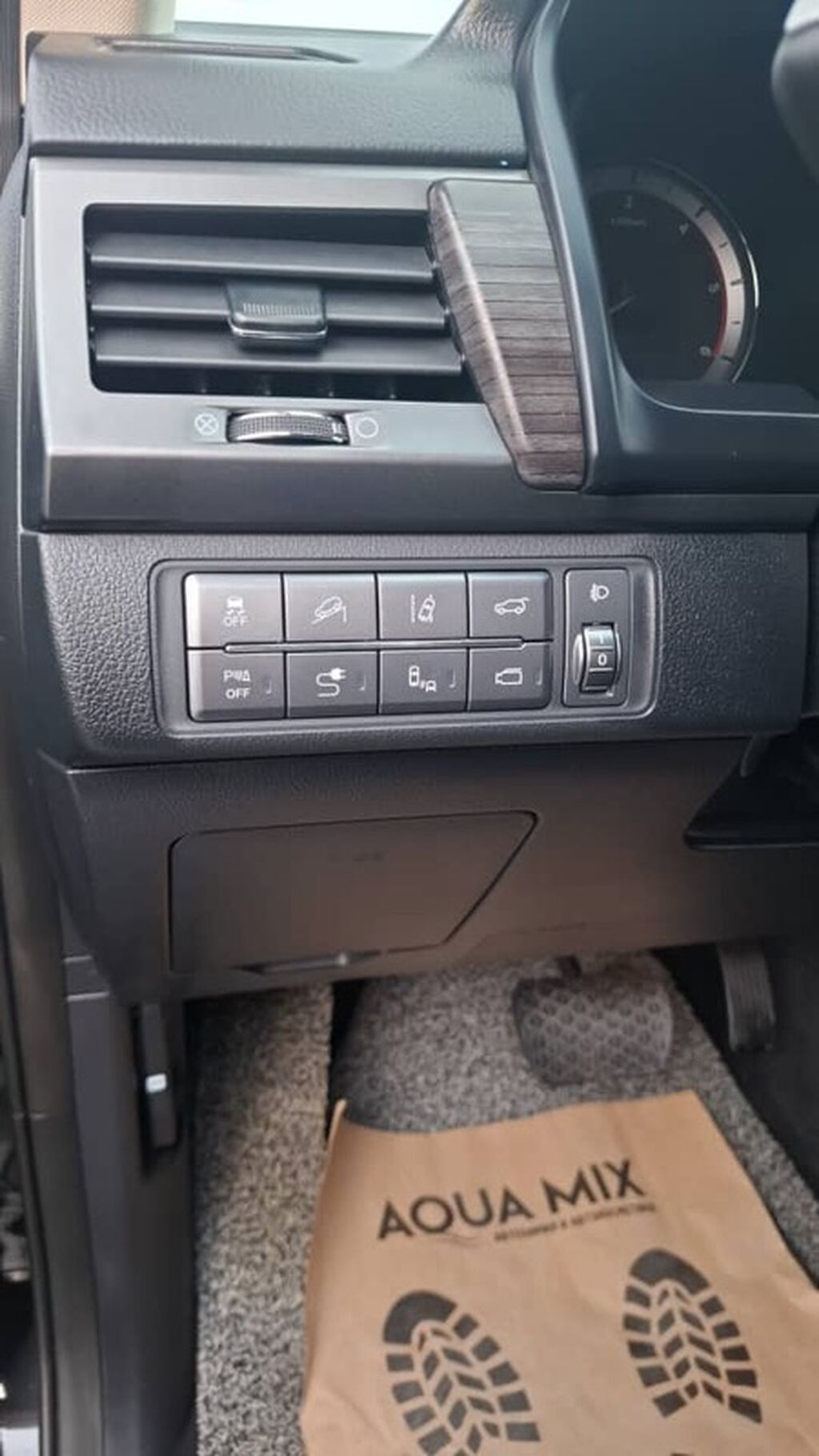 Ssangyong Rexton: 2020 г., 2.2 л, Автомат, Дизель, Внедорожник: фото 7