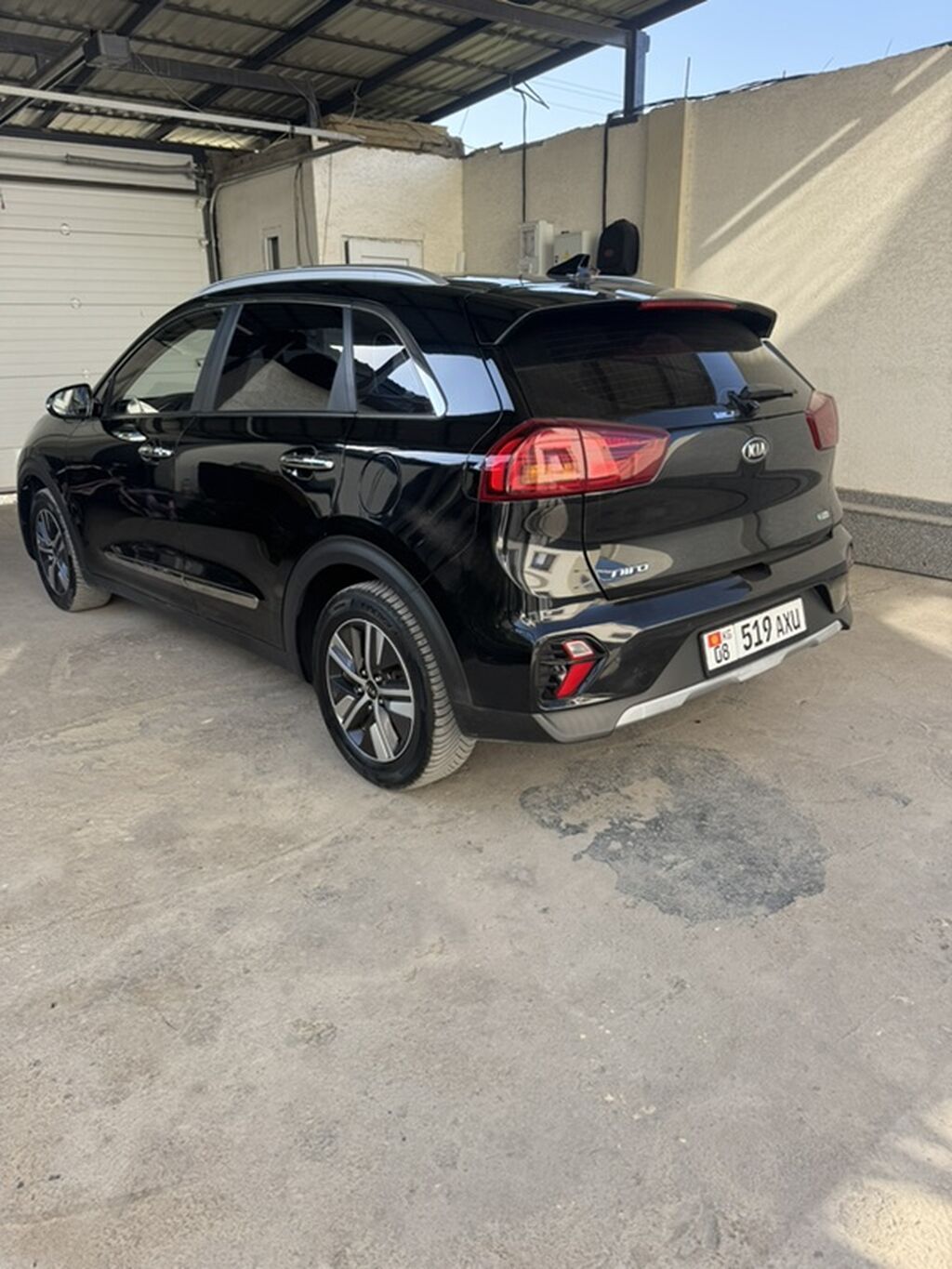 Kia Niro: 2020 г., 1.6 л, Автомат, Гибрид, Кроссовер: фото 2