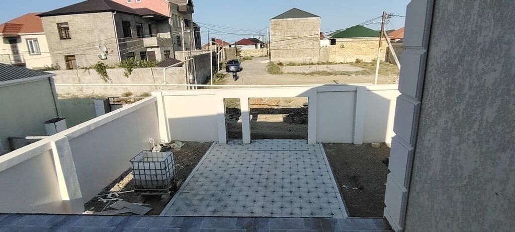 6 otaqlı, 300 kv. m, Yeni təmirli