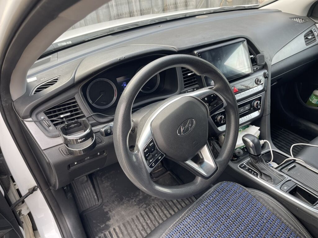 Hyundai Sonata: 2019 г., 0.2 л, Автомат, Газ, Седан: фото 4