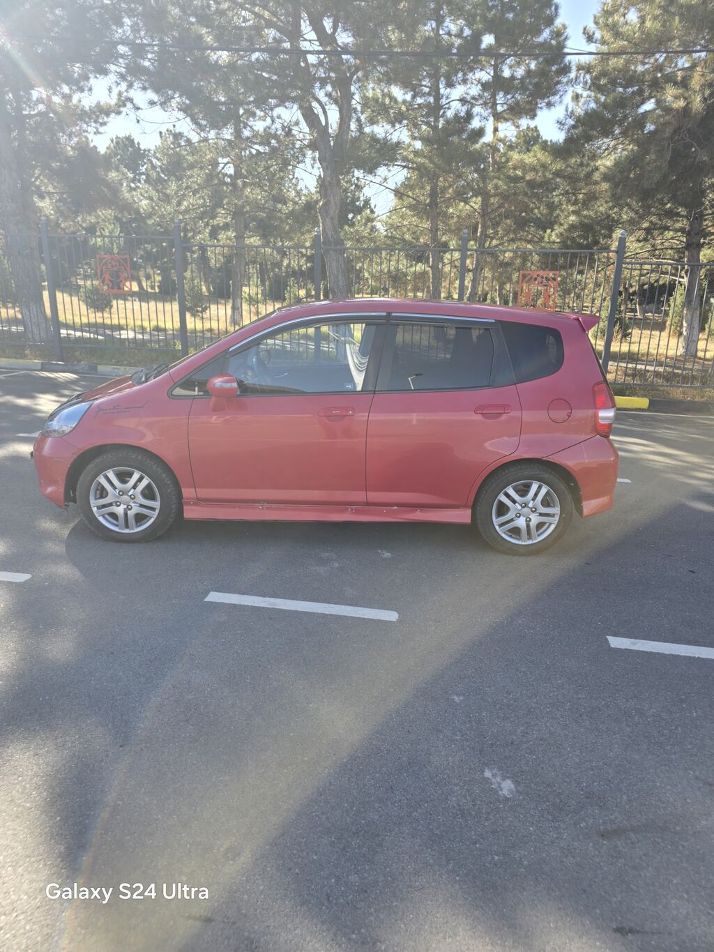 Honda Fit: 2006 г., 1.3 л, Автомат, Бензин, Хэтчбэк: фото 3