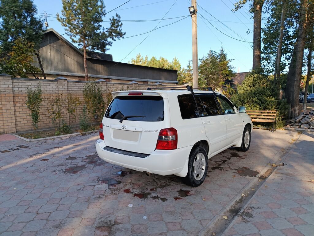 Toyota Kluger: 2004 г., 3 л, Автомат, Бензин, Внедорожник: фото 2