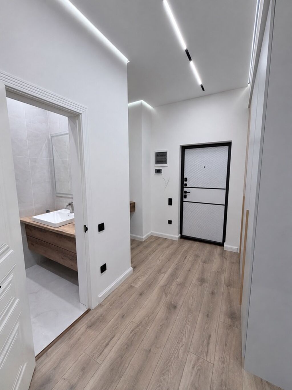 2 комнаты, 88 м², 12 мкр 12 этаж, Дизайнерский ремонт: фото 7