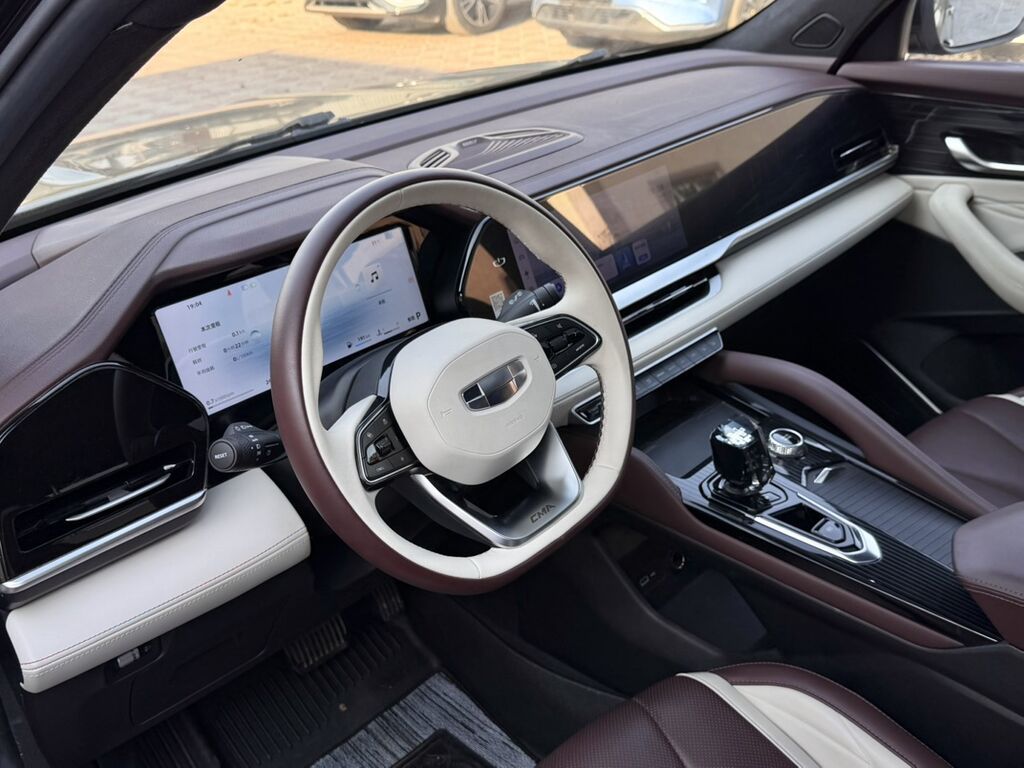 Geely Monjaro: 2024 г., 2 л, Автомат, Бензин, Кроссовер: фото 7
