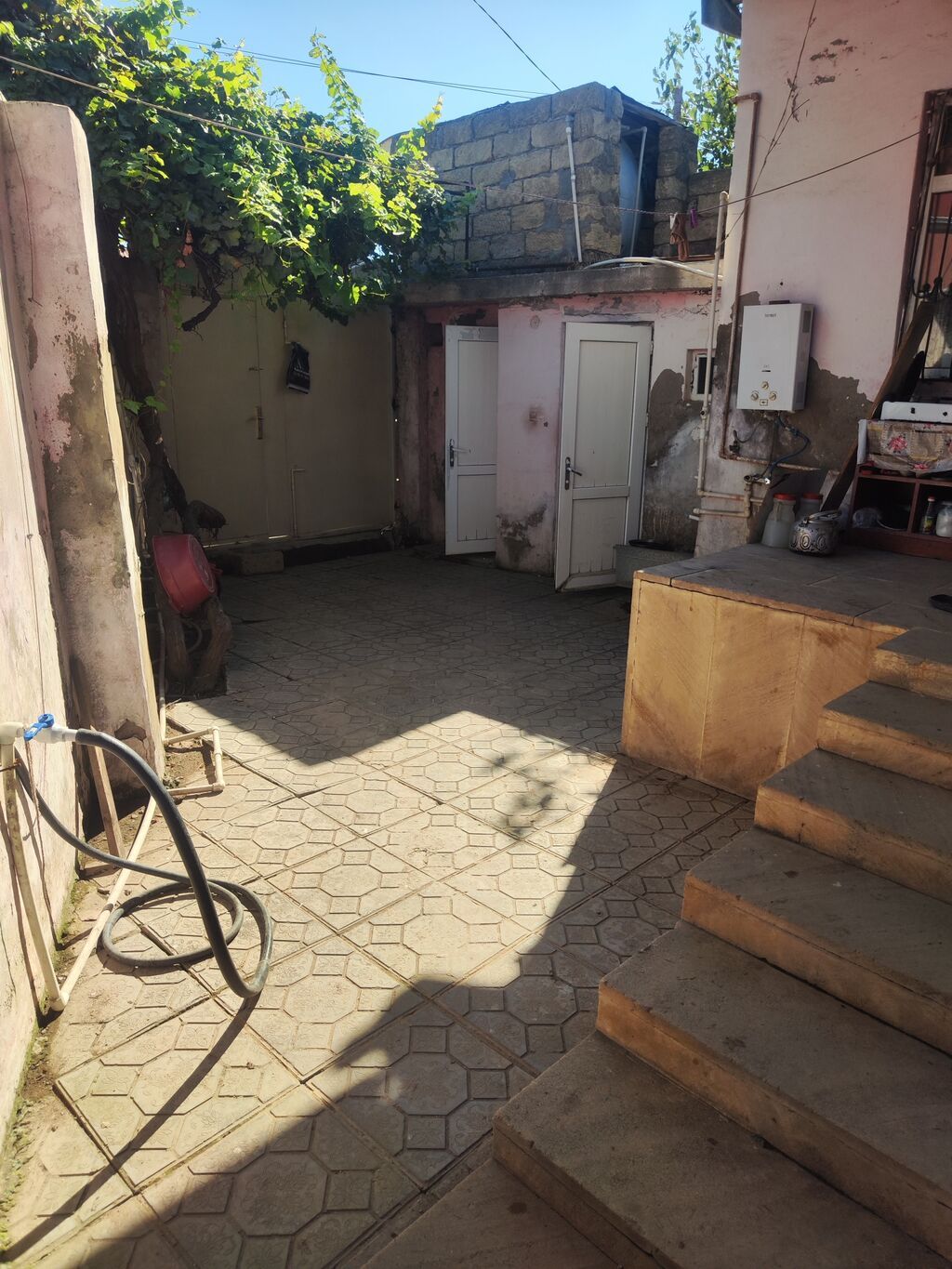 96 kv. m, 3 otaqlı