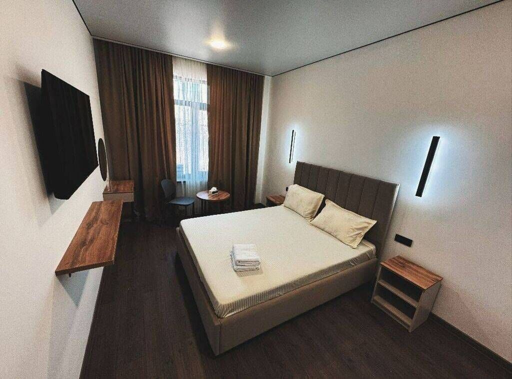 1 комната, Восток-5 мкр, Душевая кабина, Кондиционер, Парковка, фото 1