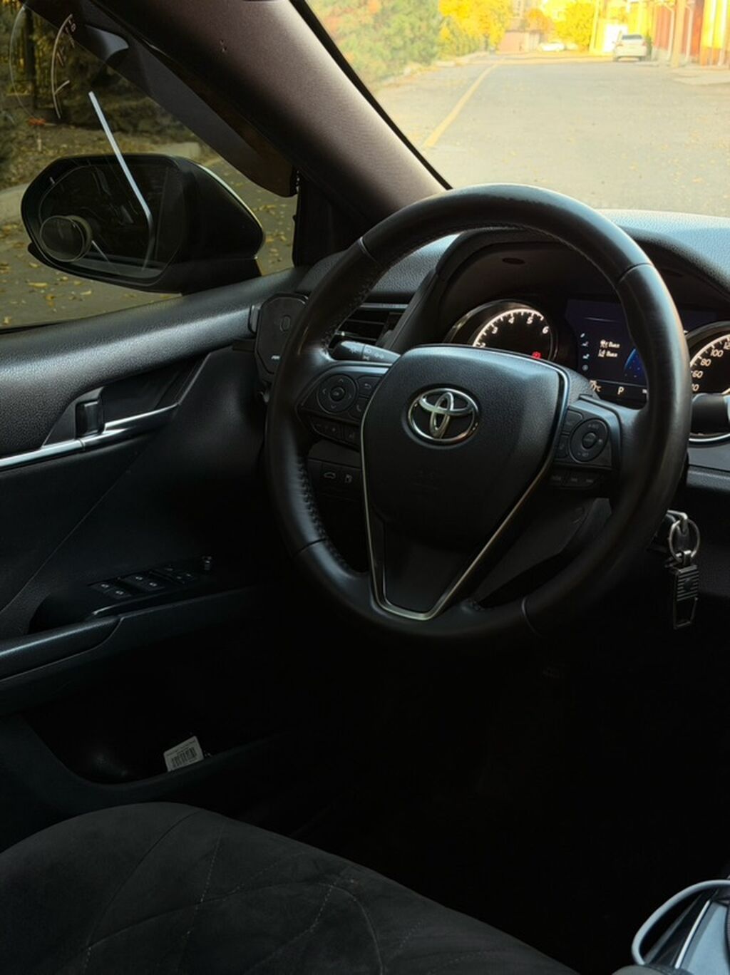 Toyota Camry: 2018 г., 2.5 л, Автомат, Бензин, Седан: фото 7