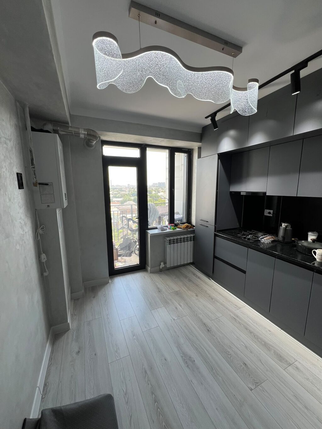 1 комната, 41 м², Кызыл Аскер Элитка, 8 этаж, Дизайнерский ремонт: фото 2