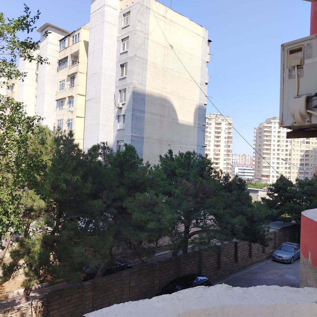 3 otaqlı, Yeni tikili, 135 kv. m