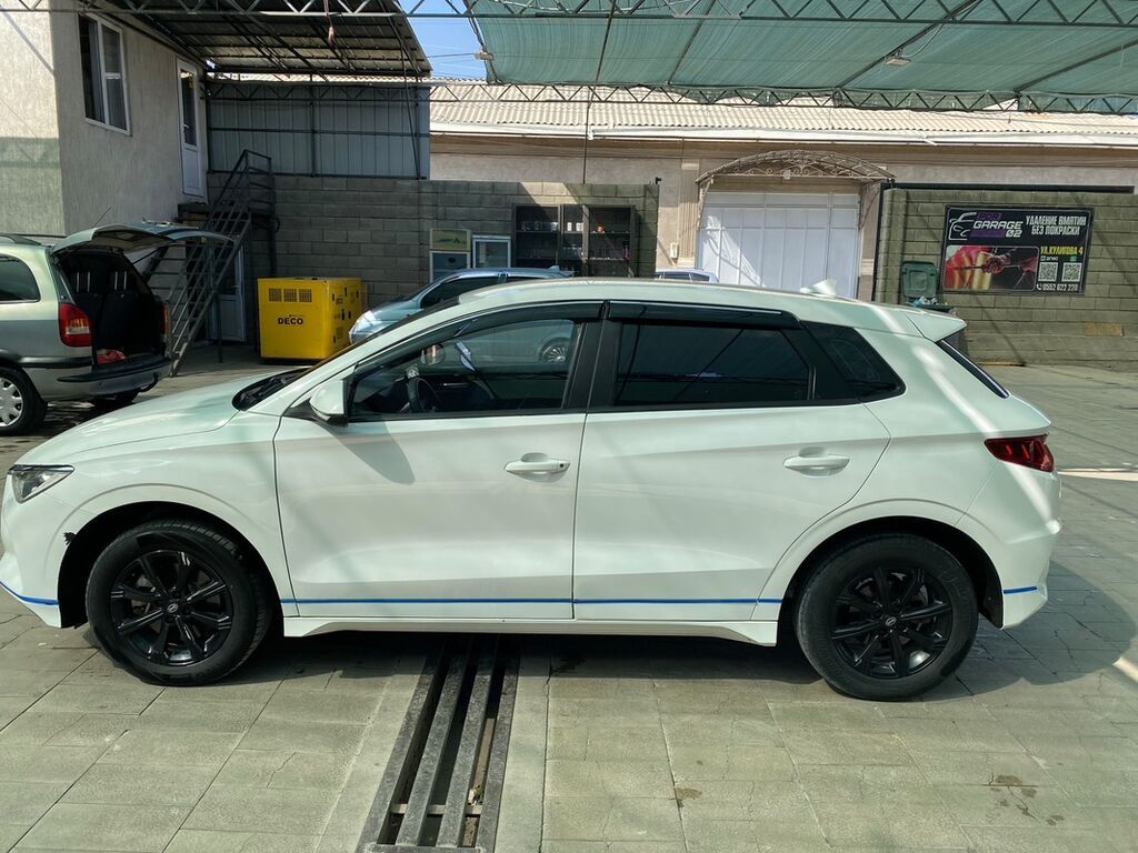 BYD Song Pro: 2021 г., Автомат, Электромобиль, Кроссовер: фото 3