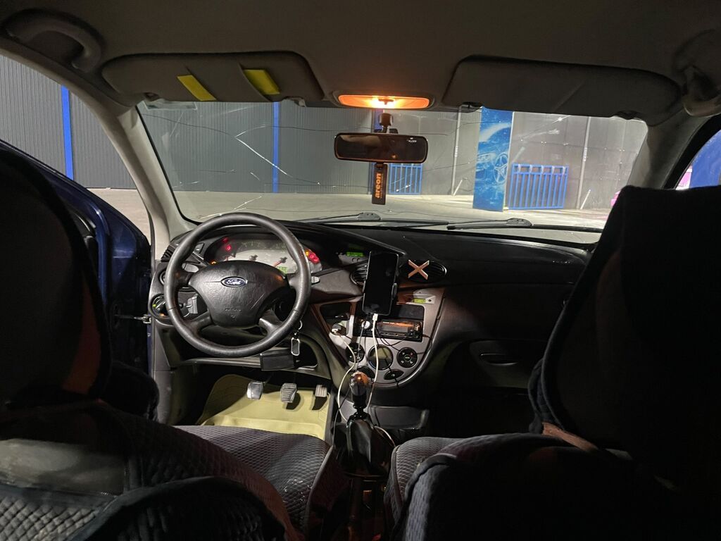 Ford Focus: 2005 г., Механика, Бензин, Универсал: фото 4