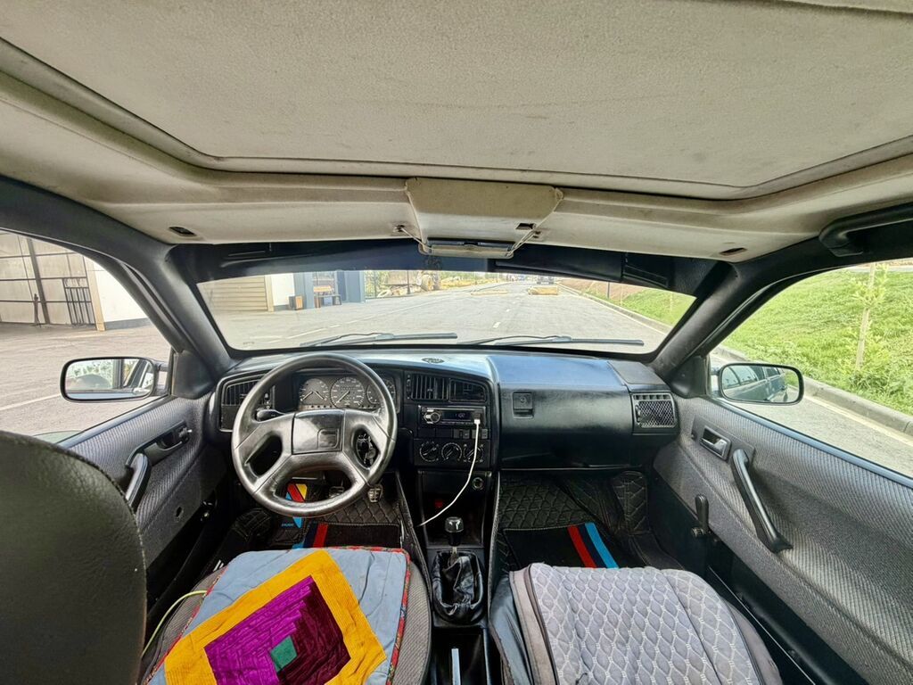 Volkswagen Passat Variant: 1989 г., 1.8 л, Механика, Бензин, Универсал: фото 8