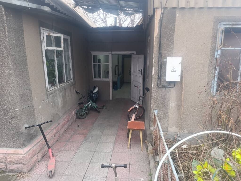 60 м², 3 комнаты, Кызыл Аскер