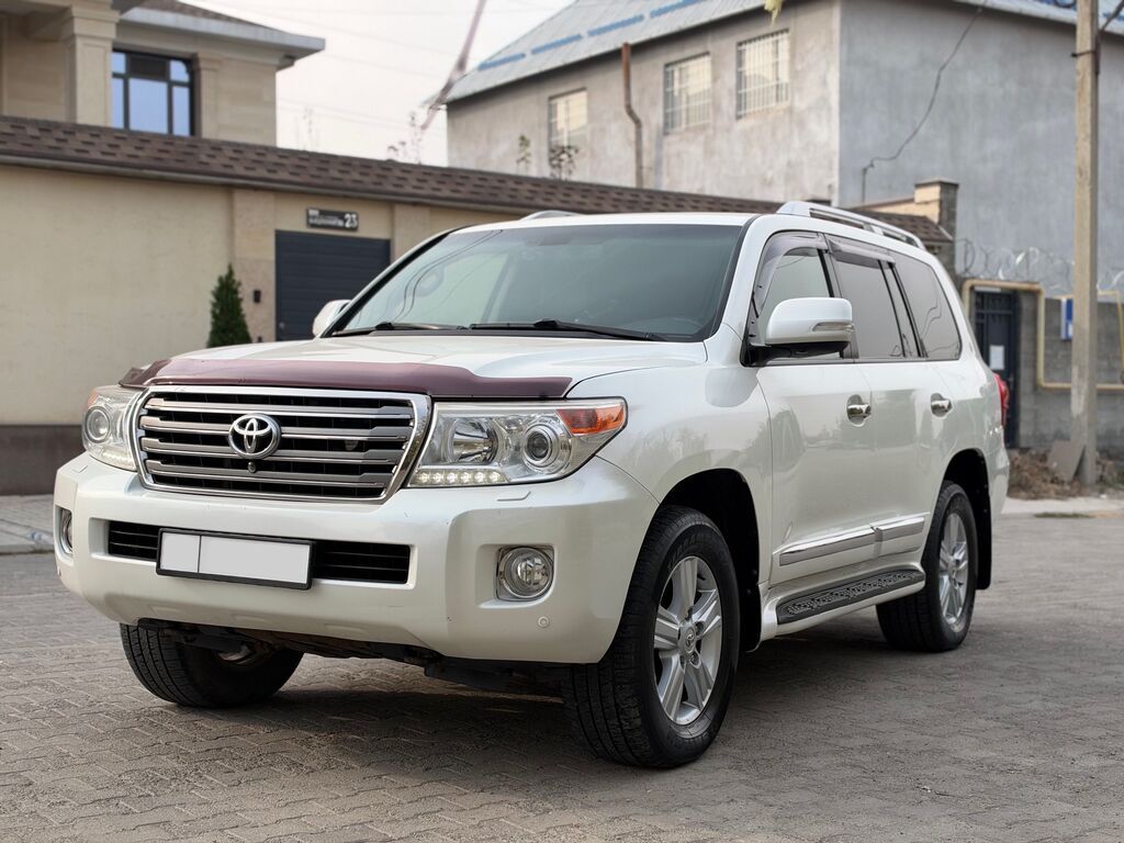 Toyota Land Cruiser: 2012 г., 4.6 л, Автомат, Бензин, Внедорожник: фото 2