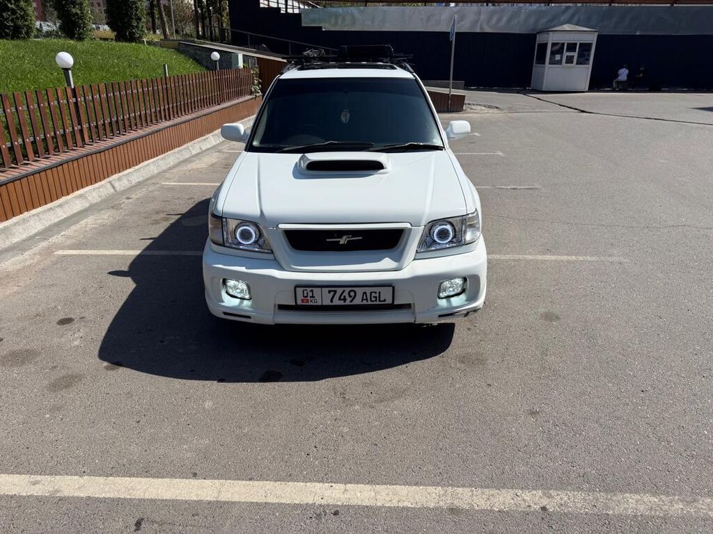 Subaru Forester: 2001 г., 2 л, Автомат, Бензин, Универсал: фото 2