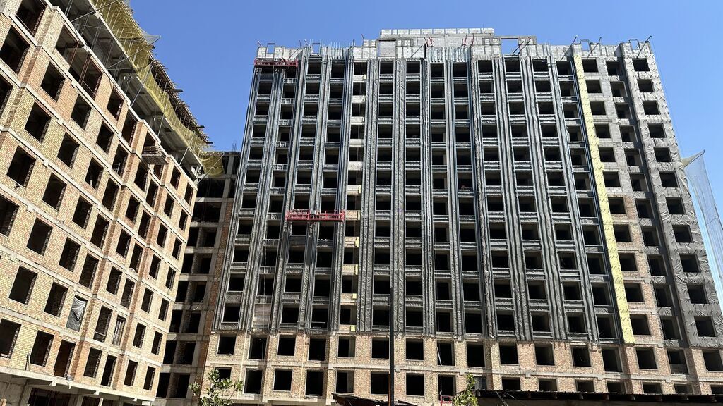 3 комнаты, 93 м², Ала-Арча ТРЦ Элитка, 13 этаж, ПСО (под самоотделку): фото 2