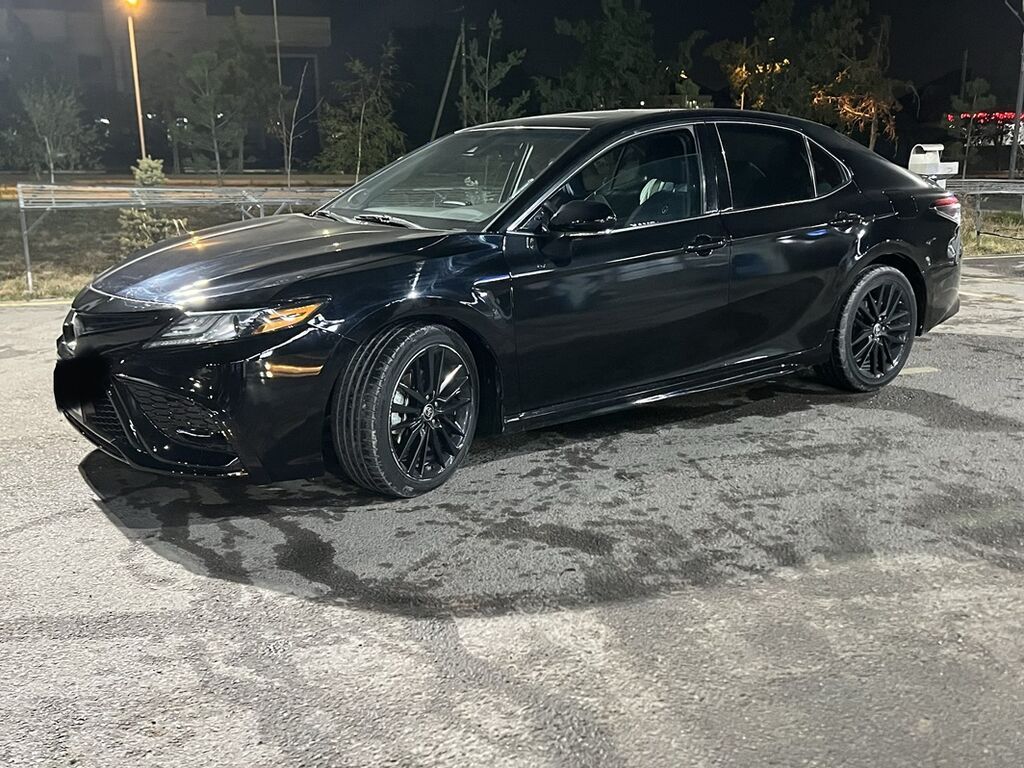 Toyota Camry: 2020 г., Гибрид, Седан: фото 4