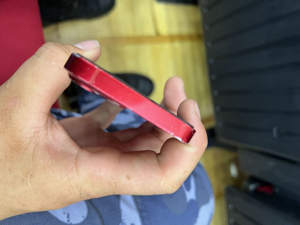 IPhone 13 mini, цвет (PRODUCT)RED - Компактный дисплей 5.4" Super: фото 4