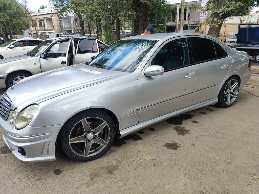 Mercedes-Benz E-Class: 2003 г., Седан: фото 3