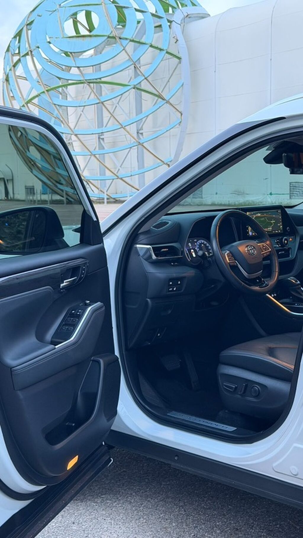 Toyota Highlander: 2023 г., Гибрид, Внедорожник: фото 7