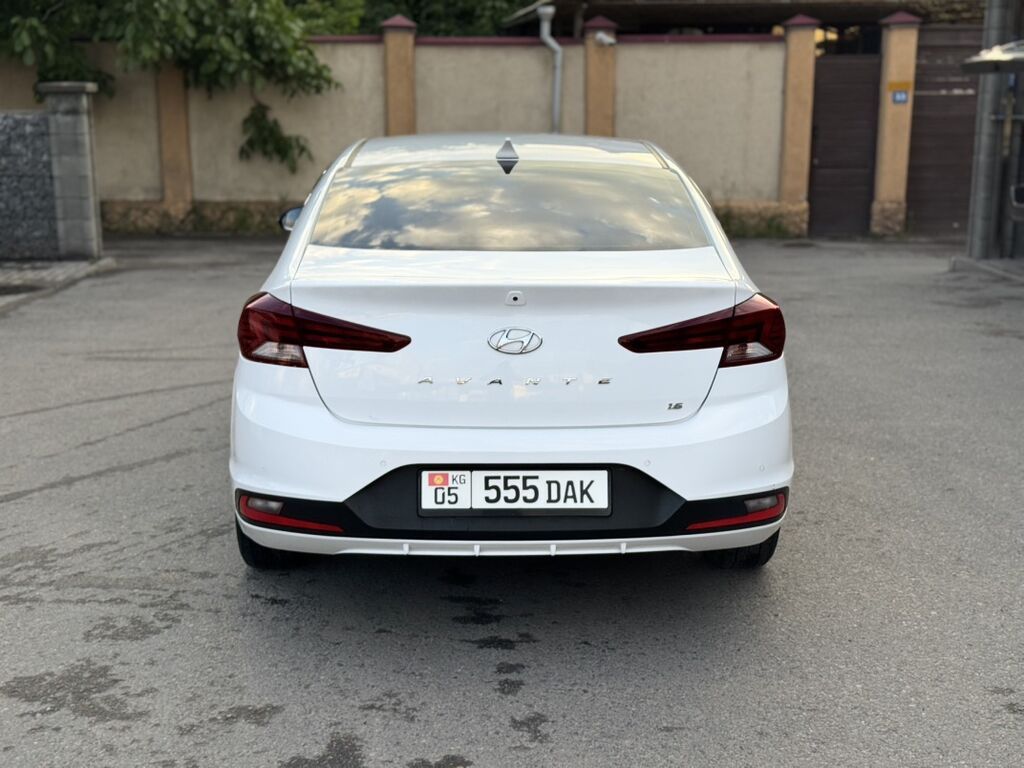 Hyundai Avante: 2019 г., 1.6 л, Вариатор, Бензин, Седан: фото 3