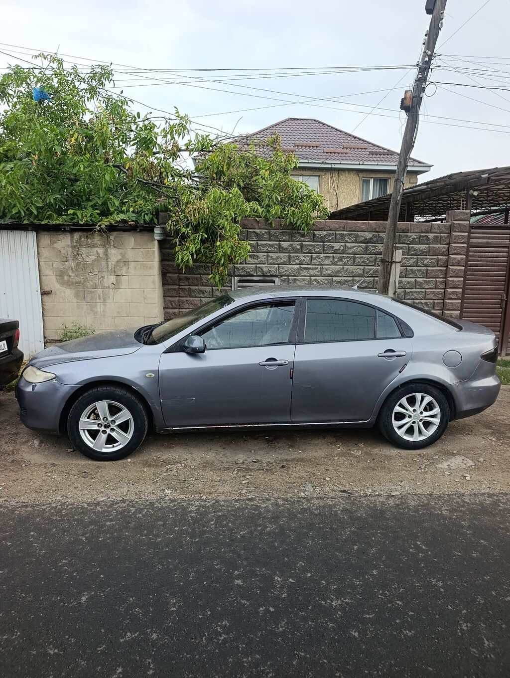 Mazda 6: 2005 г., 2 л, Механика, Бензин, Седан: фото 2