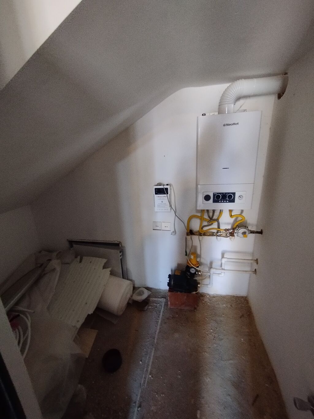Bakı, Novxanı, 150 kv. m, 3 otaqlı, Kombi, Telefon, İşıq
