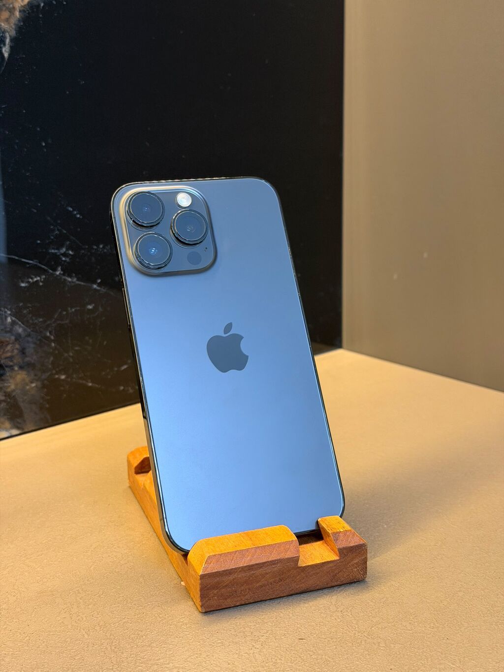 IPhone 14 Pro Max, Б/у, 128 ГБ, Графит, Защитное стекло, Чехол, Коробка — фото 5