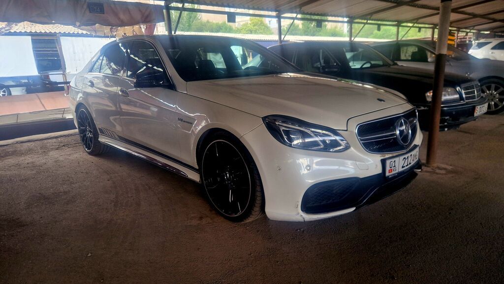 Mercedes-Benz E-класс AMG: 2013 г., 5.5 л, Робот, Бензин, Седан: фото 4