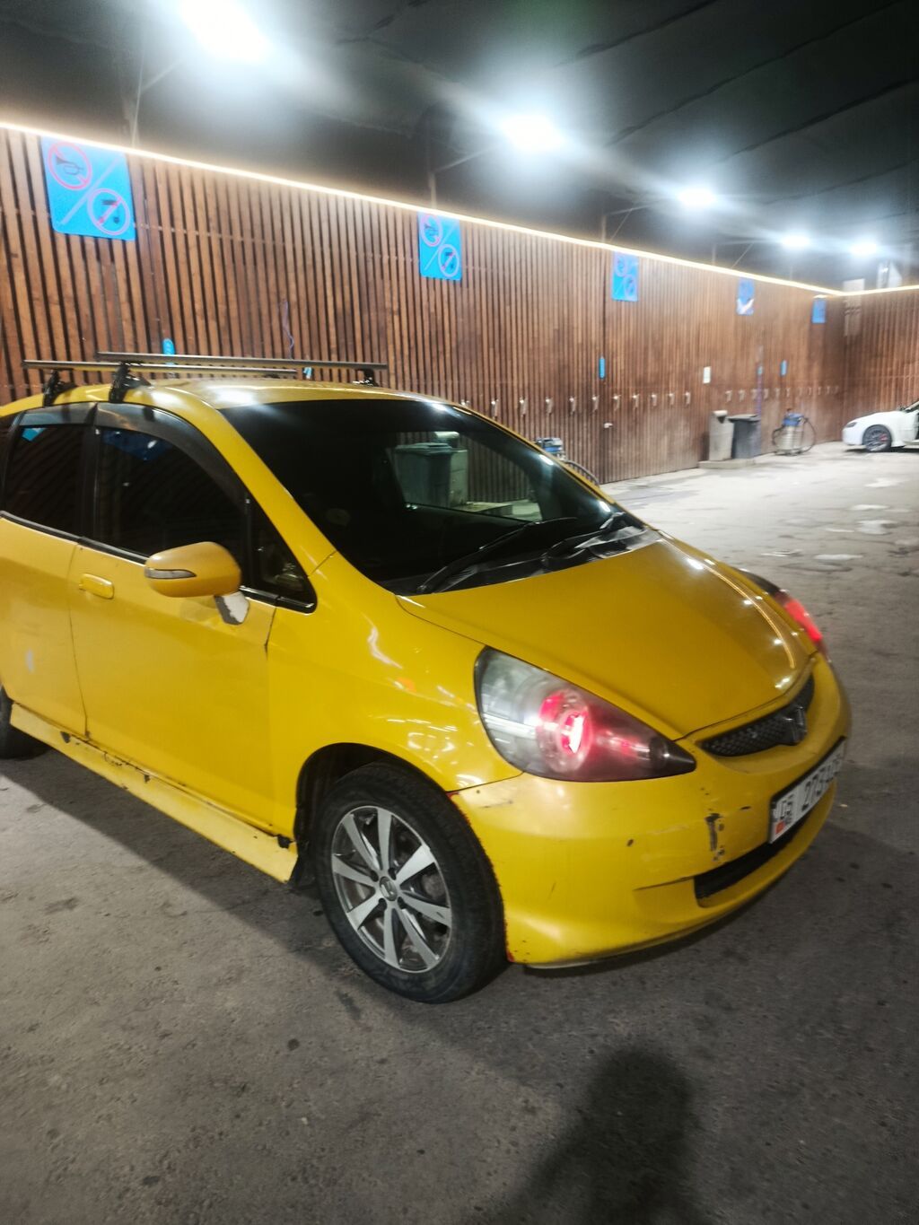 Honda Fit: 2005 г., 1.5 л, Вариатор, Бензин, Хэтчбэк: фото 2