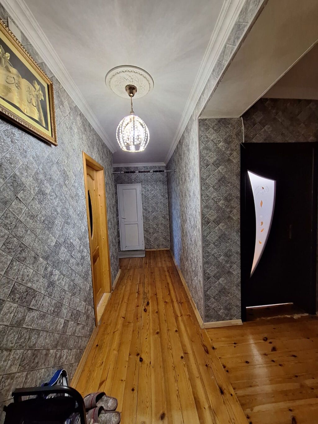 Bakı, Bakıxanov qəs., 4 otaqlı, Köhnə tikili, m. Neftçilər, 72 kv. m