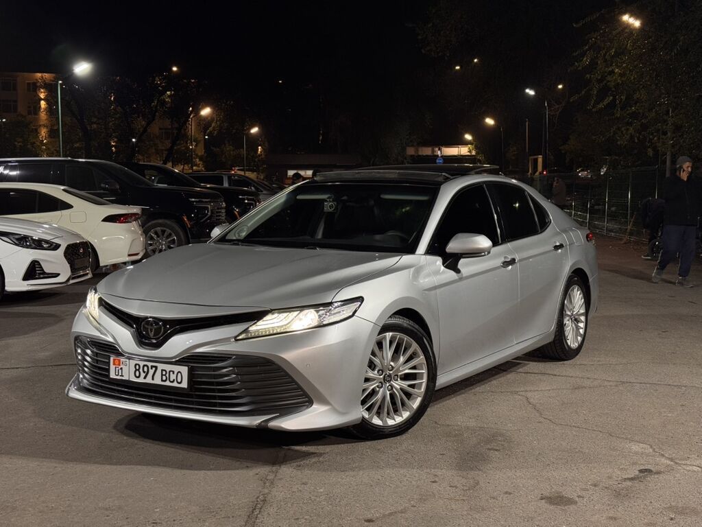 Toyota Camry: 2019 г., 2.5 л, Автомат, Бензин, Седан: фото 2