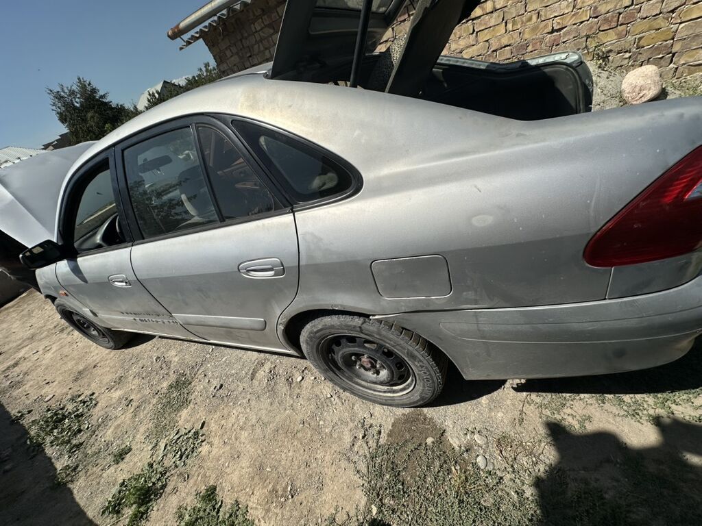 Mazda 626: 2001 г., 2 л, Механика, Бензин, Седан: фото 7