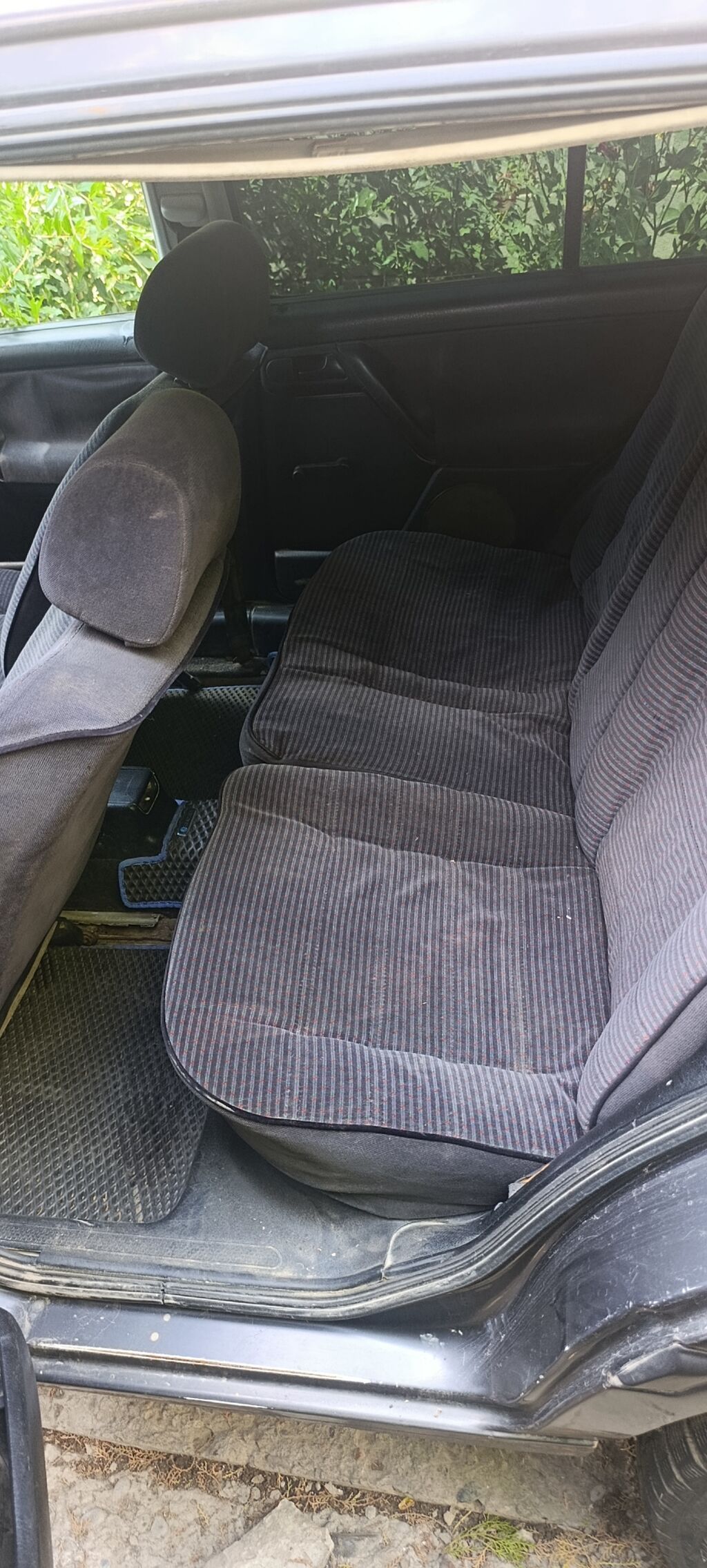 Volkswagen Golf: 1993 г., 1.6 л, Механика, Бензин, Хэтчбэк: фото 4