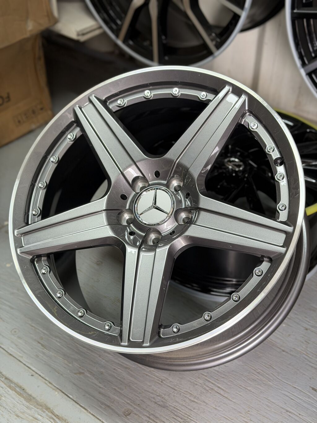 Литые Диски R 18 Mercedes-Benz, Комплект, отверстий - 5, Новый: фото 2