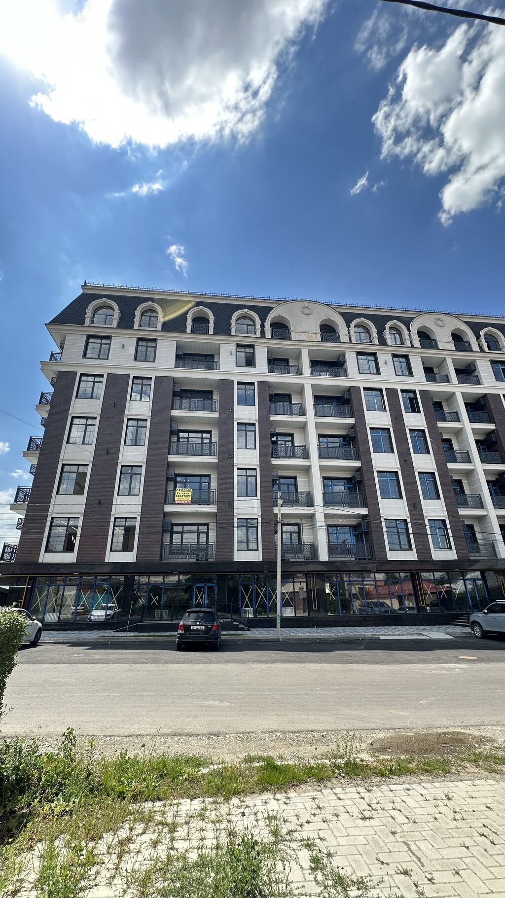 3 комнаты, 134 м², Элитка, 2 этаж, Дизайнерский ремонт — фото 1