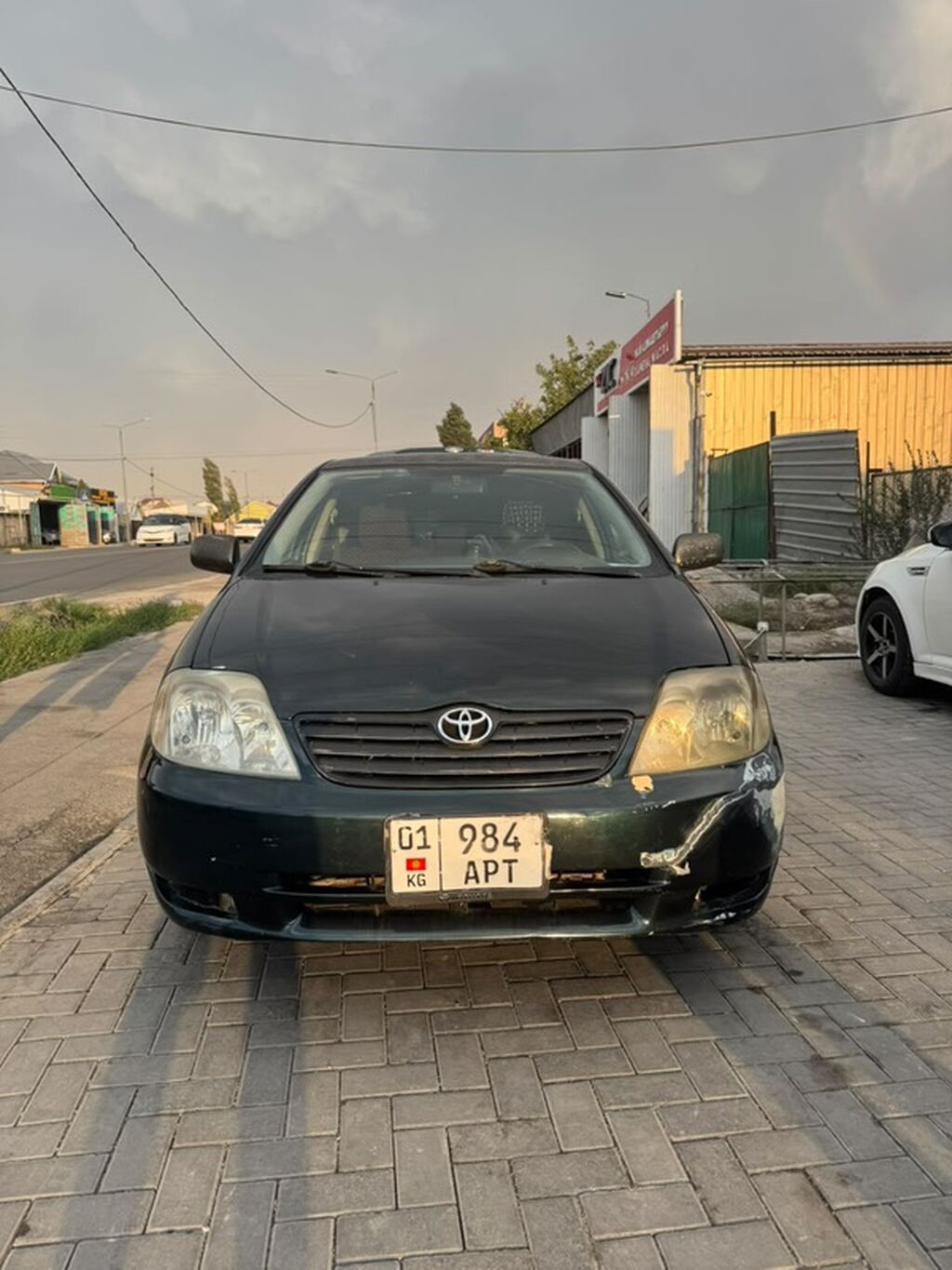 Toyota Corolla: 2005 г., 1.6 л, Автомат, Бензин, Седан: фото 2