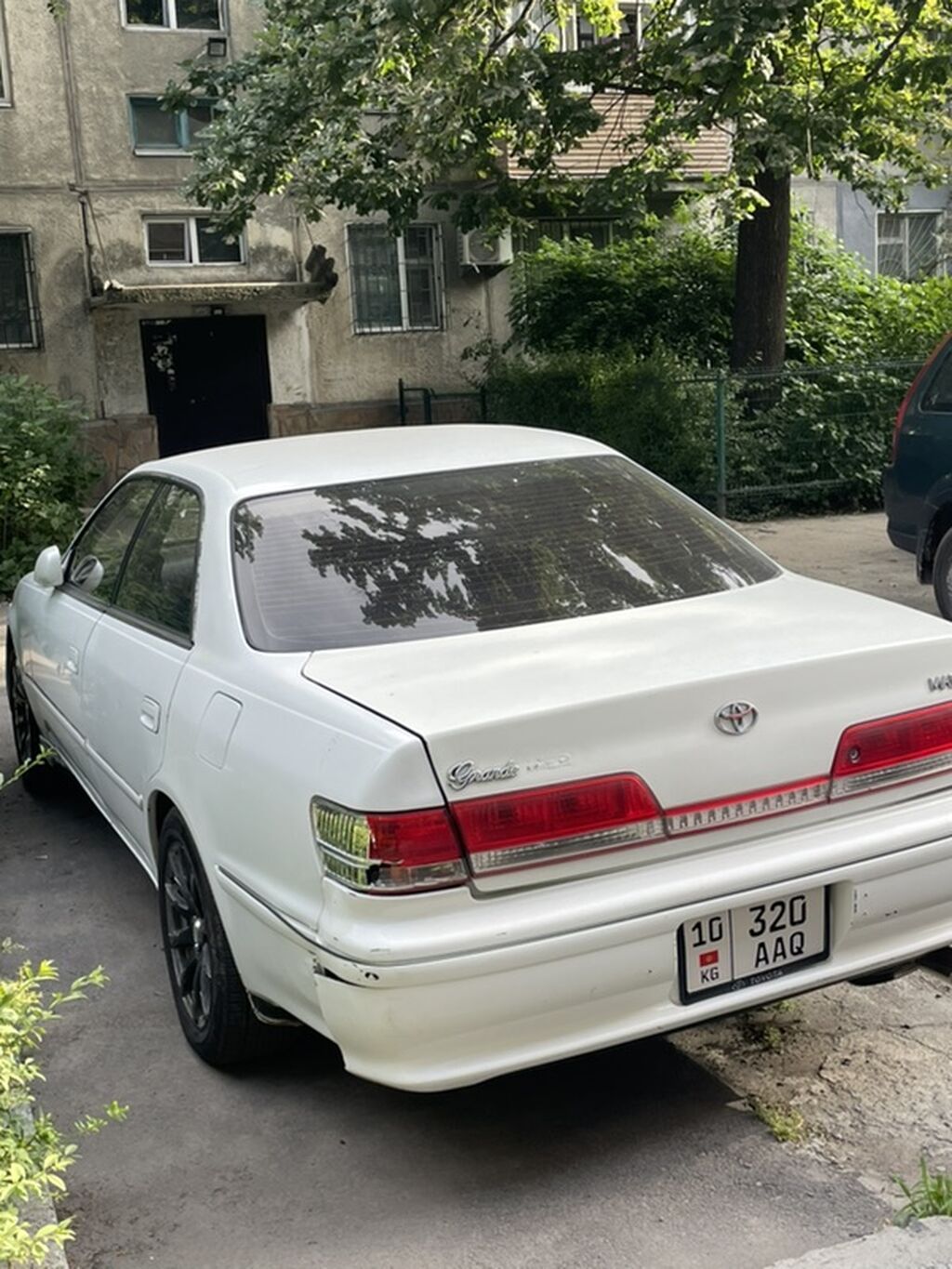 Toyota Mark II: 2000 г., 2 л, Автомат, Бензин, Седан: фото 4