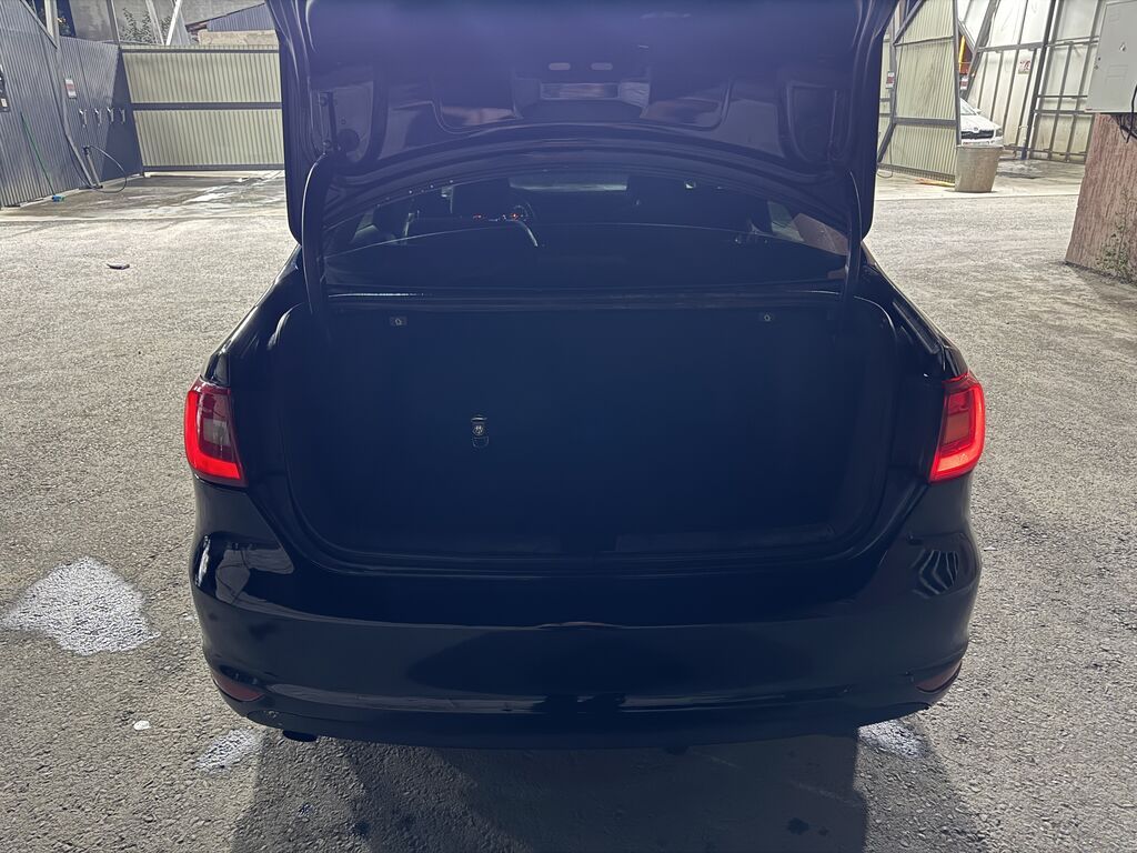 Volkswagen Jetta: 2012 г., 1.6 л, Бензин, Седан — фото 6