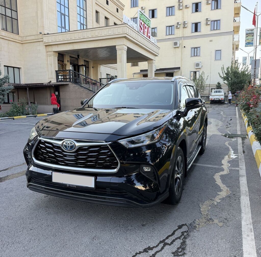Toyota Highlander: 2020 г., 3.5 л, Вариатор, Гибрид, Внедорожник: фото 2