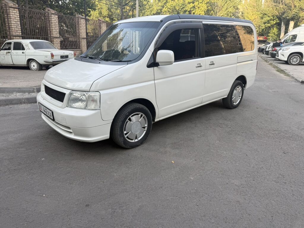 Honda Stepwgn: 2002 г., Газ, Минивэн: фото 2