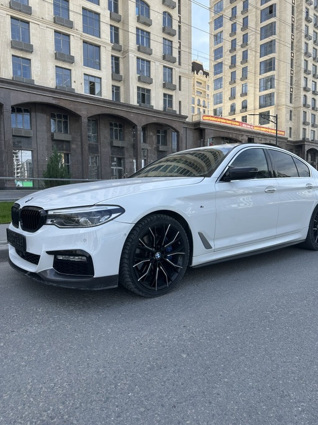 BMW 530: 2017 г., 2 л, Автомат, Бензин, Седан: фото 2