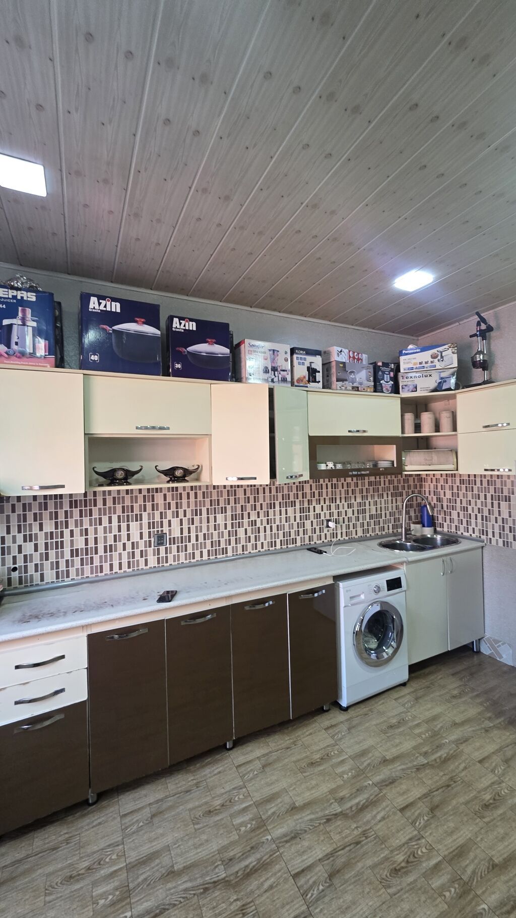 4 otaqlı, 145 kv. m, Yeni təmirli