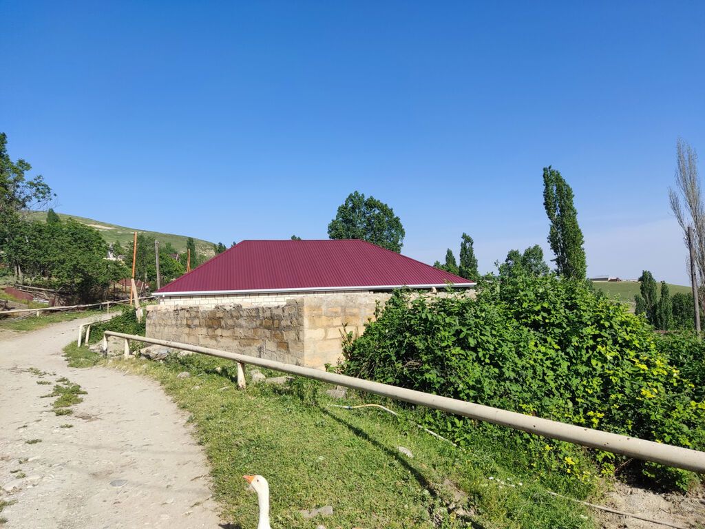 3 otaqlı, 100 kv. m, Təmirsiz