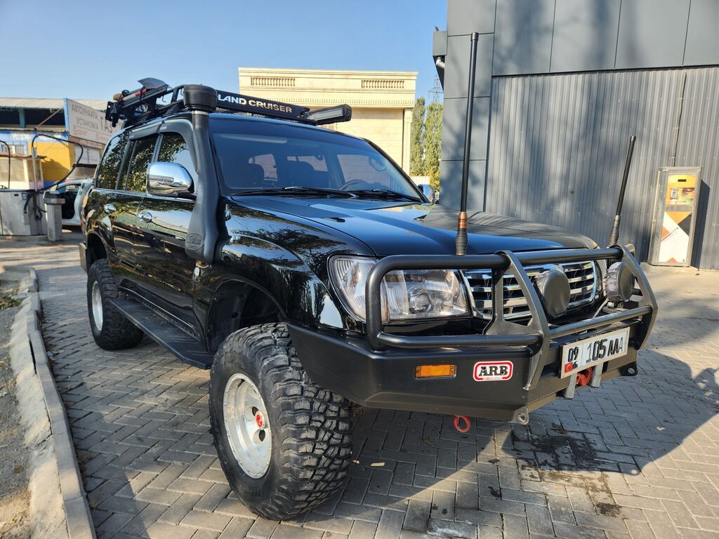 Toyota Land Cruiser: 2001 г., 4.5 л, Механика, Бензин, Внедорожник: фото 2