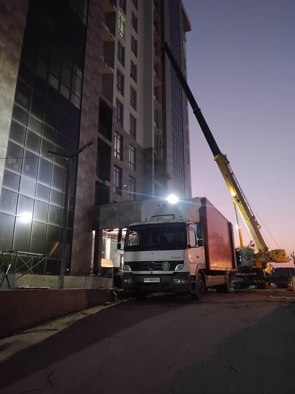 Грузоперевозки на тентованном грузовике среднетоннажного класса. -: фото 3