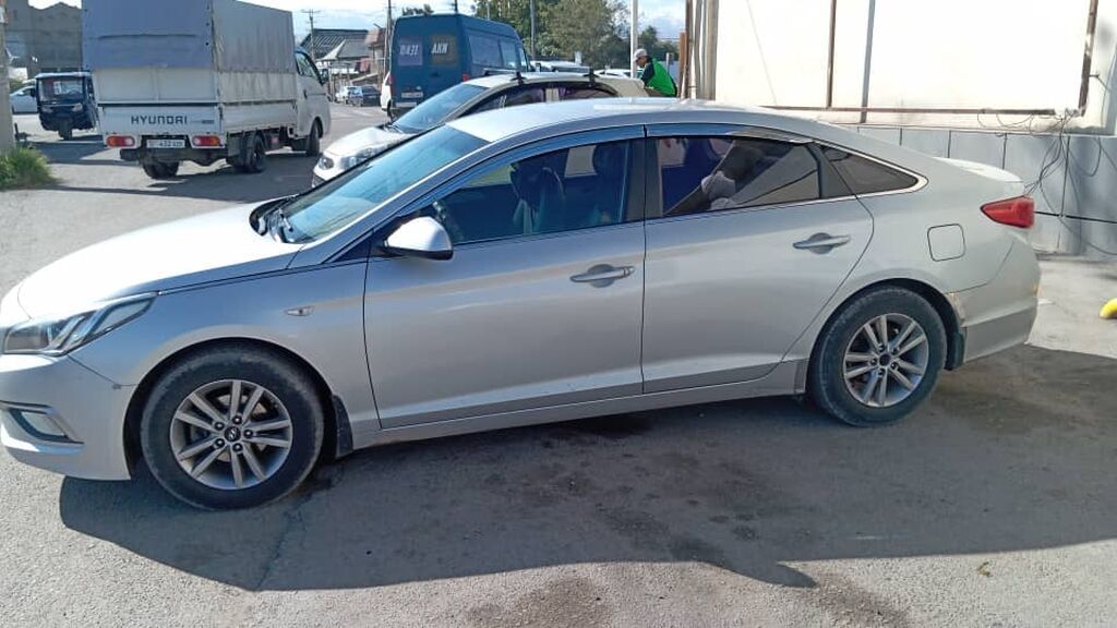 Hyundai Sonata 2016 г., 2.0 л, автомат, газ, седан: фото 1