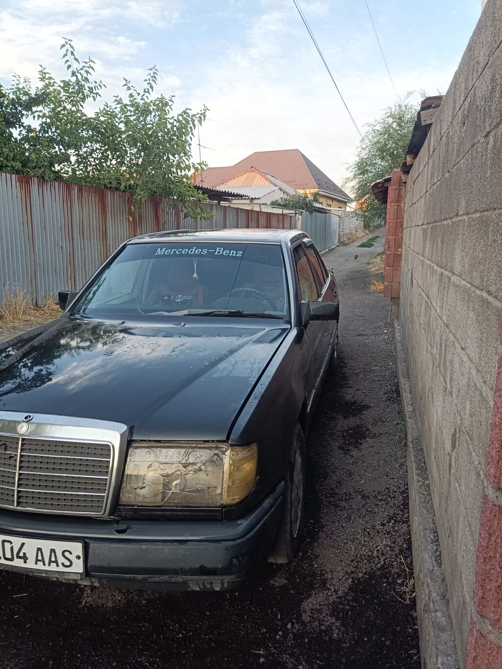 Mercedes-Benz 190: 1990 г., 2 л, Автомат, Дизель, Седан: фото 3