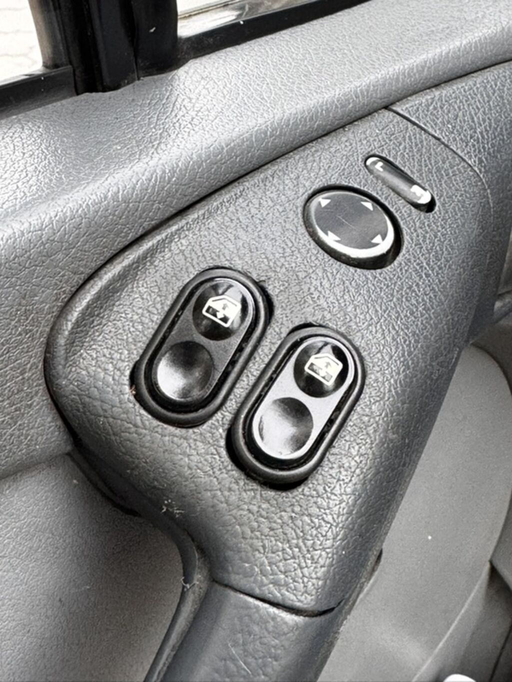 Mercedes-Benz Спринтер: 2005 г., 2.7 л, Механика, Дизель, Бус: фото 7